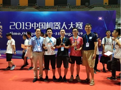 说明: //crzipai.net/__local/8/25/84/9D3272AE3A27D7AFED5A0D8BACD_08CCFE67_17BBE.jpg